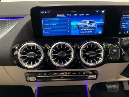 2026 Mercedes-Benz GLA Class - thumbnail 11