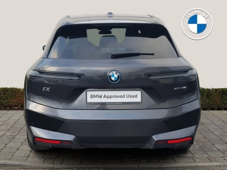 2023 BMW iX xDrive40 M Sport €57,995 thumbnail