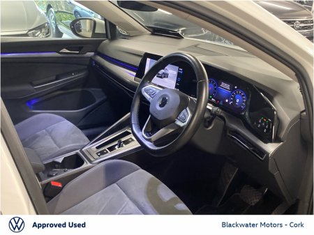 2020 Volkswagen Golf STYLE 1.5 TSI MHEV AUTOMATIC 150BHP €24,995 thumbnail