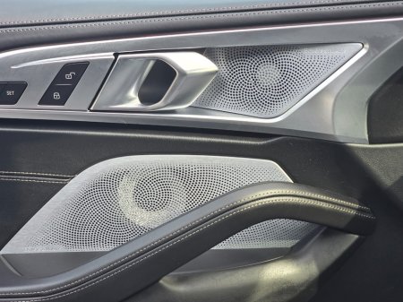 2021 BMW 8 Series - thumbnail 22