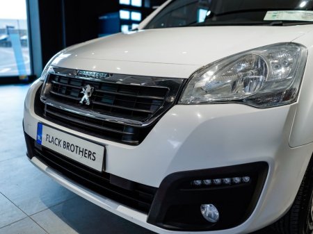 2017 Peugeot Partner Professional 1.6 Blue HDI 75 3 €10,950