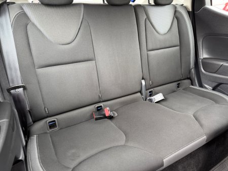 2018 Renault Clio - thumbnail 19