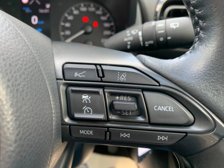 2023 Toyota Yaris - thumbnail 24