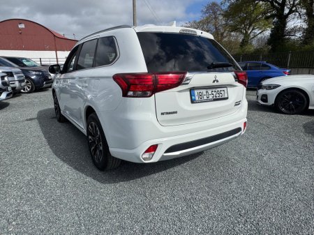 2018 Mitsubishi Outlander - thumbnail 5
