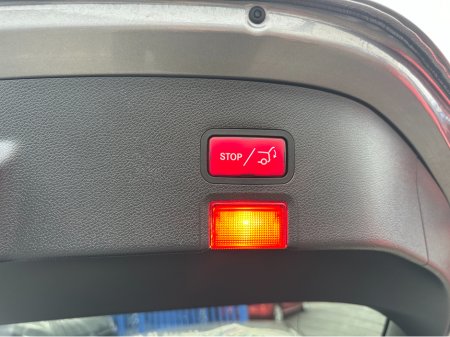 2016 Mercedes-Benz CL Class 180 DBA-117942 5DR AUTO €17,950 thumbnail