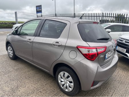 2019 Toyota Vitz LUNA AUTOMATIC 1.0 €10,000