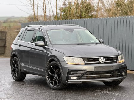 2019 Volkswagen Tiguan 2019 Volkswagen Tiguan R-Line thumbnail