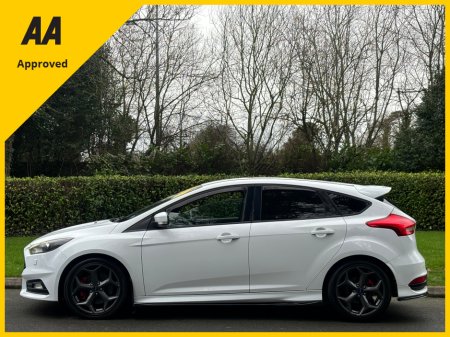 2015 Ford Focus 2.0 TDCI ST-3 185BHP 5DR €11,950 thumbnail
