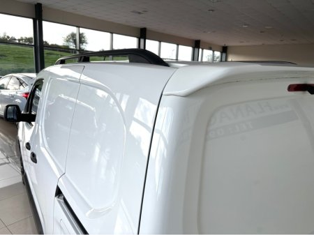 2020 Peugeot Partner - thumbnail 19