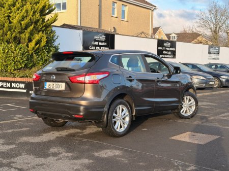 2015 Nissan Qashqai 1.2 PET SV 4DR 5DR €7,950 thumbnail