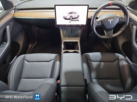 2024 Tesla Model Y - thumbnail 2