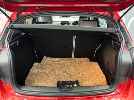 2016 BMW 1 Series €14950 2016 BMW 118I STYLE 1.5 AUTOMATIC / CRUISE CONTROL / REVERSE CAMERA AND MORE €14,950 thumbnail