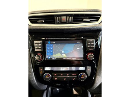 2016 Nissan Qashqai - thumbnail 18