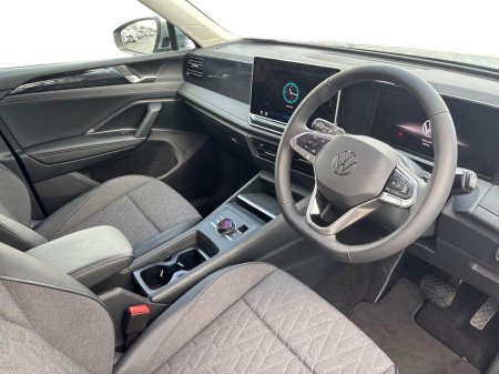 2026 Volkswagen Tiguan - photo 6