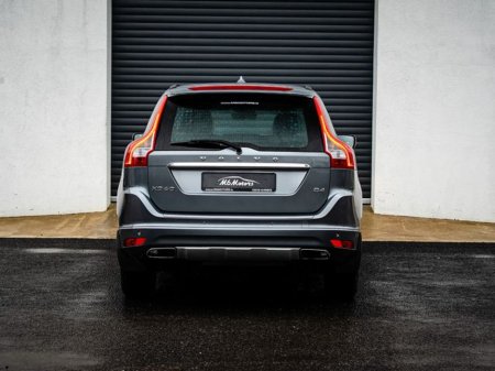 2017 Volvo XC60 - thumbnail 4