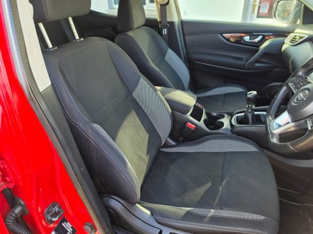 2017 Nissan Qashqai - thumbnail 12