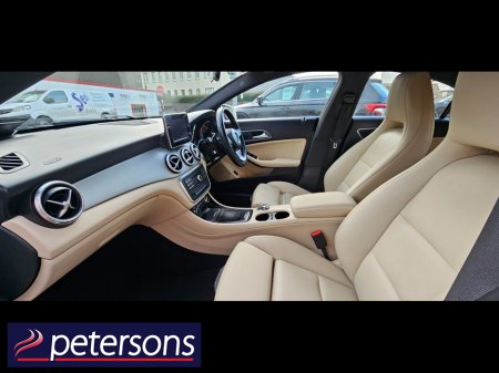 2016 Mercedes-Benz CL Class CLA180D URBAN 4DR AUTOMATIC €16,950 thumbnail
