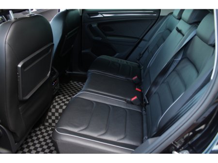 2019 Volkswagen Tiguan 2.0TDI 150BHP R-LINE EDITION 4 MOTION  AUTOMATIC // 1 OWNER CAR WITH ONLY 124,000KMS // BUY WITH CONFODENCE AA AND SIMI APPROVED DEALER 2026 // FINANCE ARRANGED // ALL TRADE INS WELCOME // €25,950 thumbnail