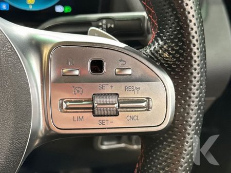 2022 Mercedes-Benz EQA EQA 250 AMG LINE - HEATED SEATS - REVERSE CAMERA - AMBIENT LIGHTING - ELECTRIC TAILGATE €28,950 thumbnail