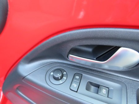 2014 Volkswagen up! - thumbnail 10