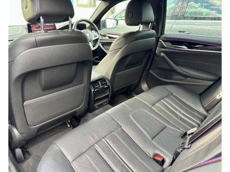 2022 BMW 5 Series - thumbnail 9