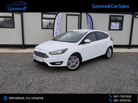 2016 Ford Focus - thumbnail 5