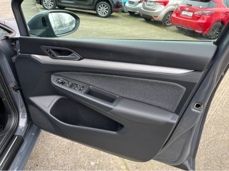 2022 Volkswagen Golf - thumbnail 12