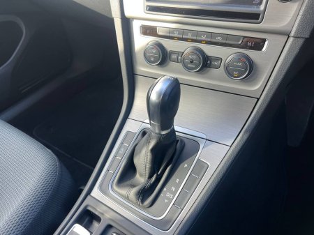 2014 Volkswagen Golf - thumbnail 11