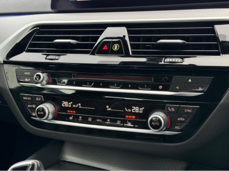 2018 BMW 5 Series 530E M-SPORT AUTO €23,950 thumbnail