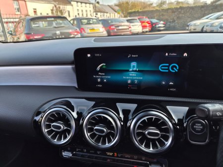 2020 Mercedes-Benz A Class - thumbnail 32