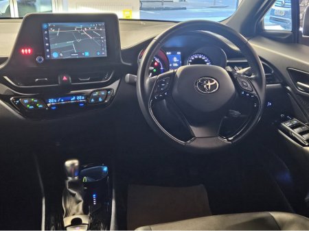 2023 Toyota C-HR HYBRID SPORT 4DR AUTO €25,950 thumbnail
