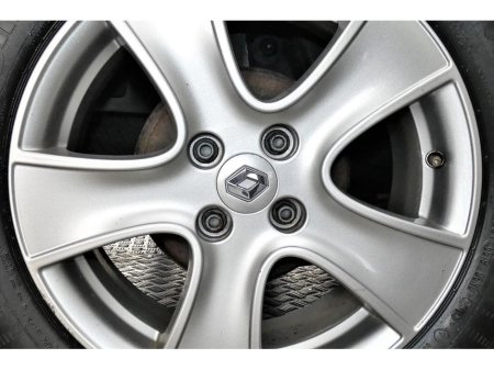 2016 Renault Clio - thumbnail 27