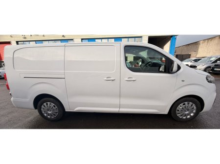 2022 Opel Vivaro Long Wheel Base €17,032 thumbnail