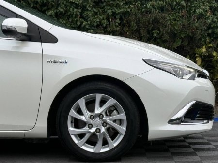 2016 Toyota Auris - thumbnail 9