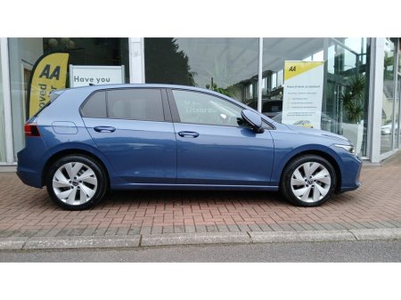 2025 Volkswagen Golf GOLF EDITION 75 2.0 TDI 116HP, Anemore Blue met, 18km. €35,450