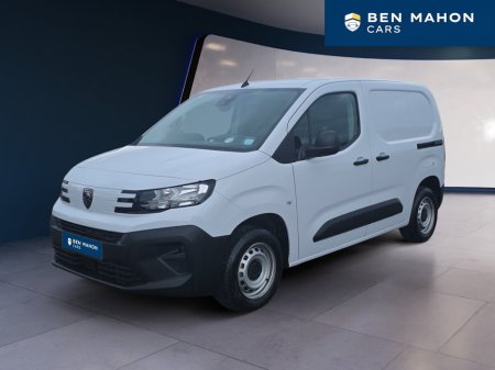 2024 Peugeot Partner  €18,658