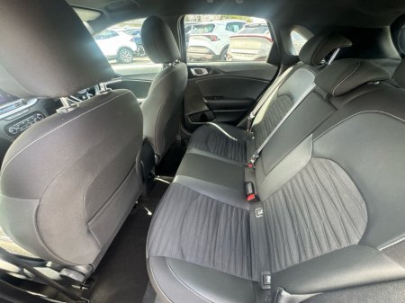 2023 Kia Ceed - photo 3