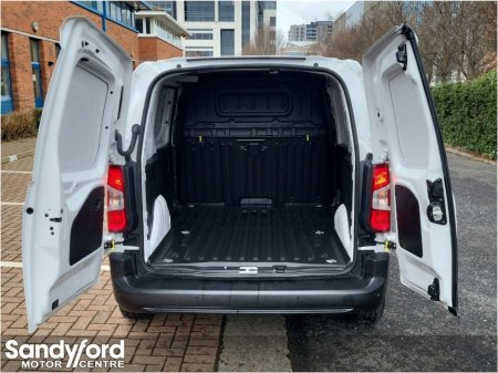 2024 Peugeot Partner PARTNER PRO PLUS1.5 HDI 100 65 €17,845 thumbnail