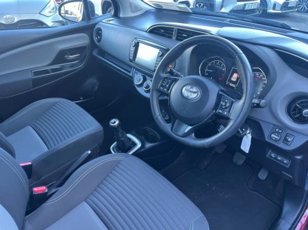 2020 Toyota Yaris - thumbnail 9