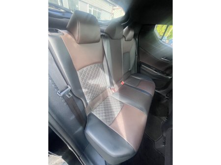 2018 Toyota C-HR - thumbnail 11