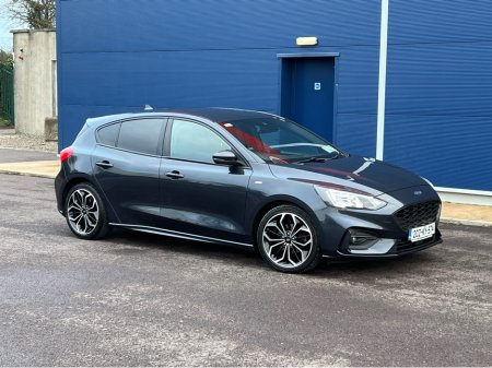 2020 Ford Focus - thumbnail 6