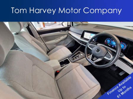 2022 Volkswagen Golf LIFE Mild Hybrid 1.0TSi 110HP DSG + 17 Venturas €26,900