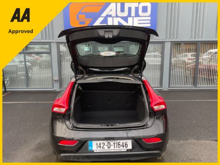 2014 Volvo V40 D2 SE 5DR €8,250 thumbnail