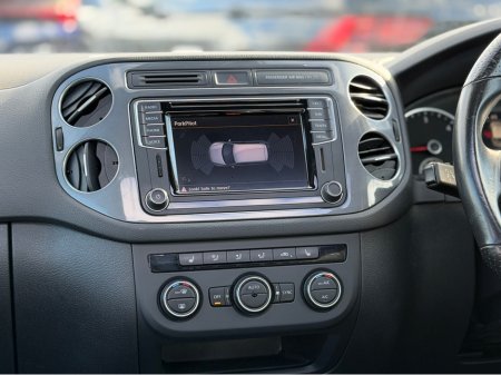 2016 Volkswagen Tiguan - thumbnail 23