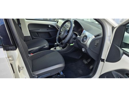 2014 Volkswagen up! - thumbnail 28