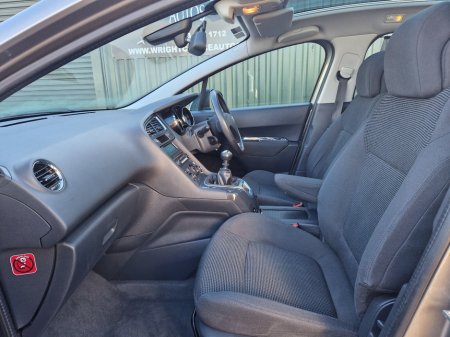 2016 Peugeot 5008 - thumbnail 14