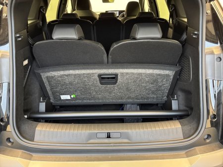 2026 Peugeot 5008 - thumbnail 9