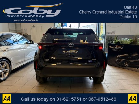 2022 Toyota Yaris Cross - thumbnail 5