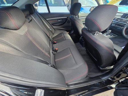 2017 BMW 3 Series - thumbnail 15