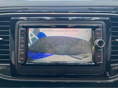 2017 Volkswagen Beetle 2017 VOLKSWAGEN BEETLE 1.2 AUTOMATIC WITH REVERSE CAMERA AND MORE thumbnail